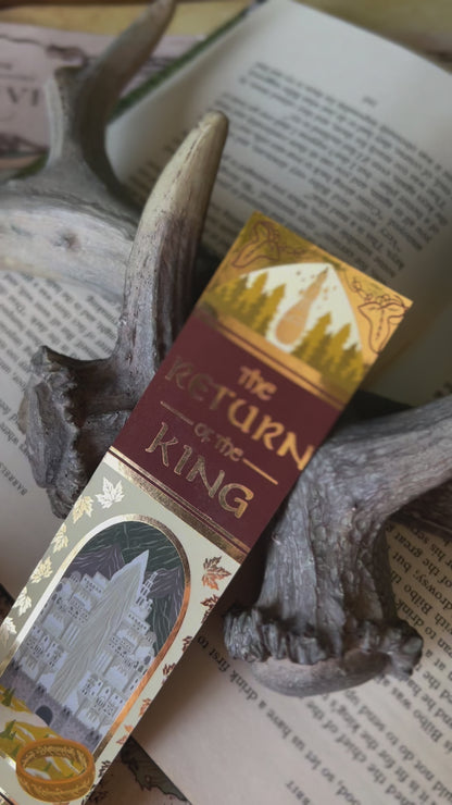A small video showcasing the close up detail and gold foiling of the Return of the King bookmark.